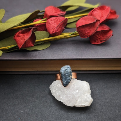 Rough Labradorite Ring - Size 7