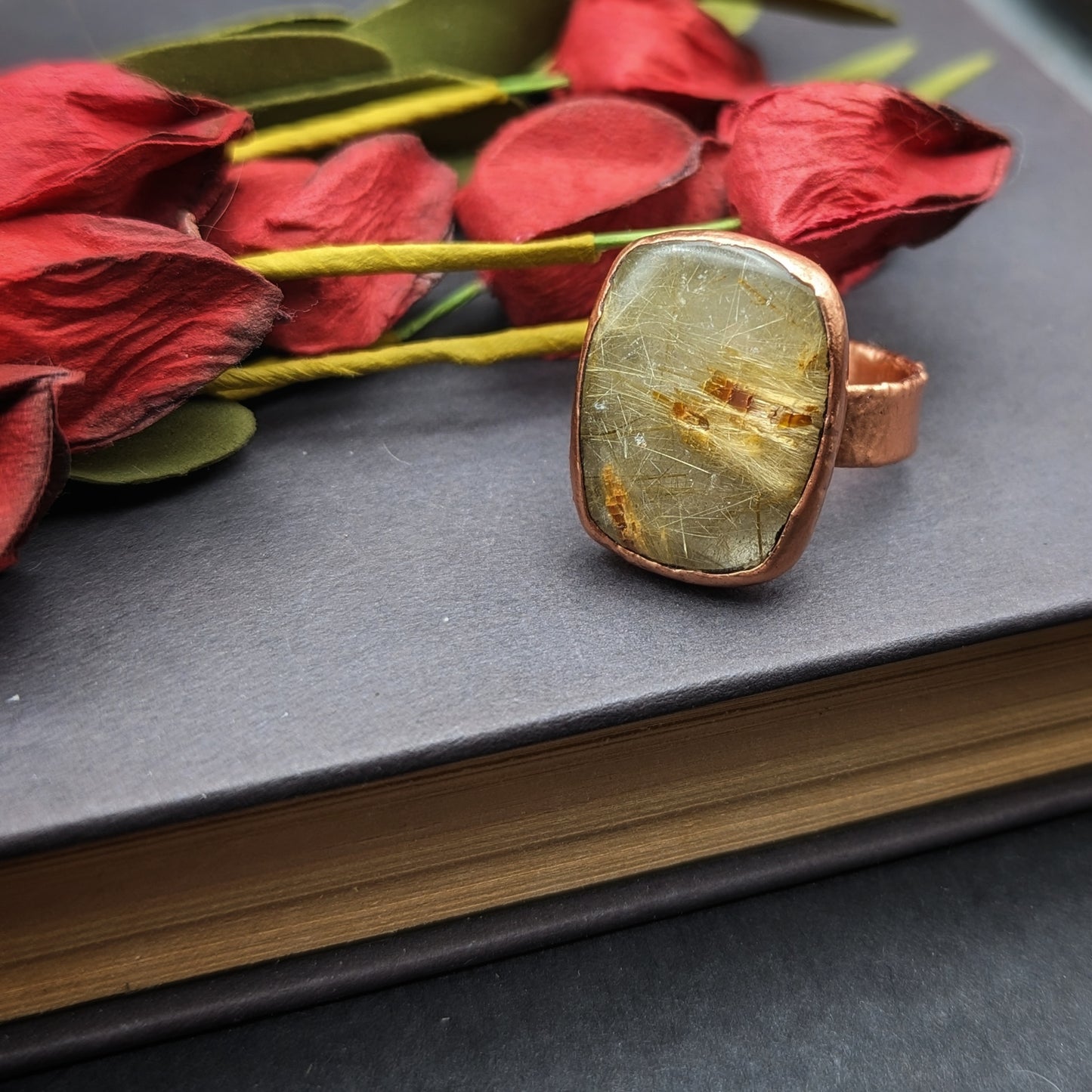 Golden Rutilated Quartz Ring - Size 9