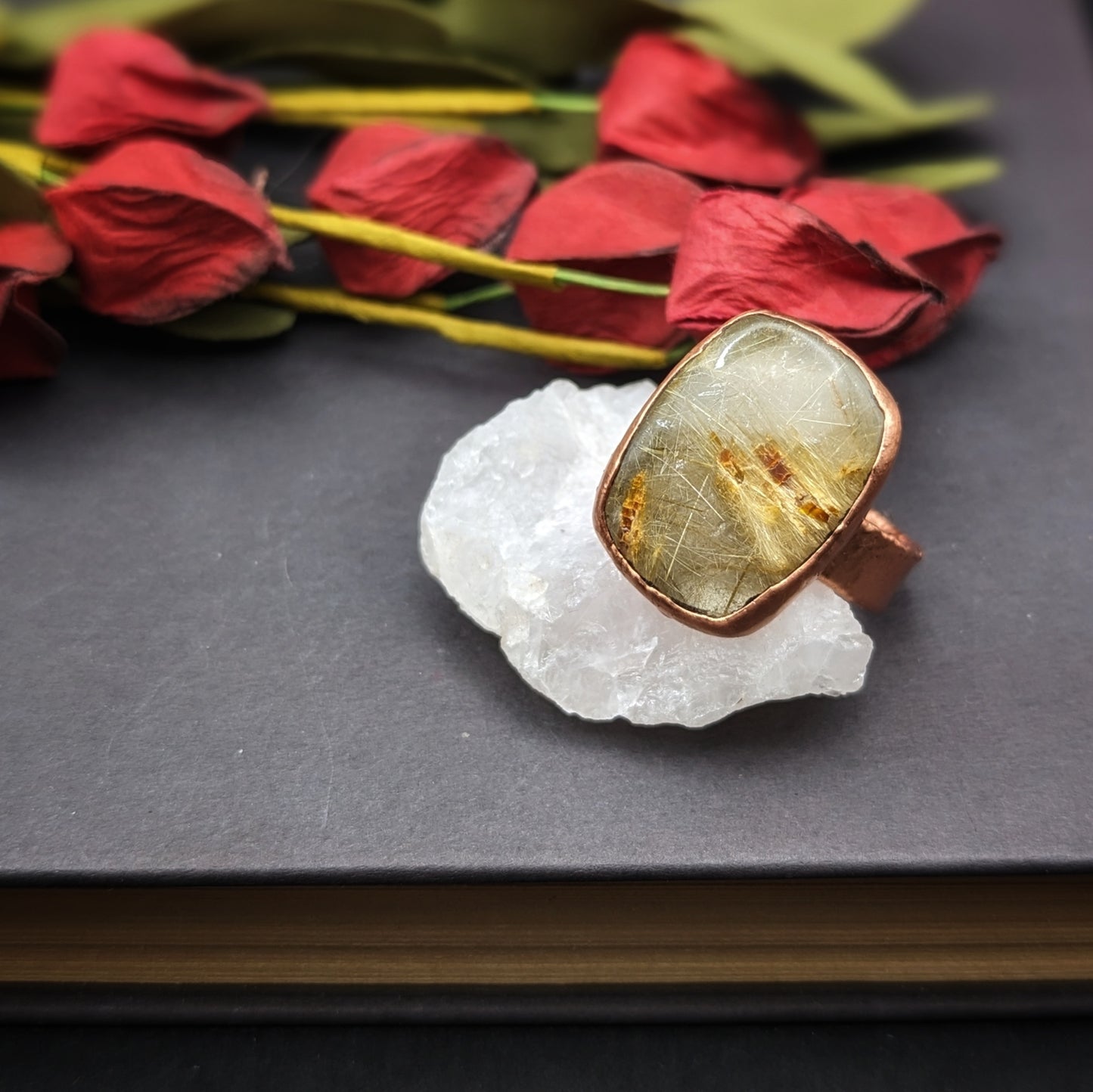 Golden Rutilated Quartz Ring - Size 9