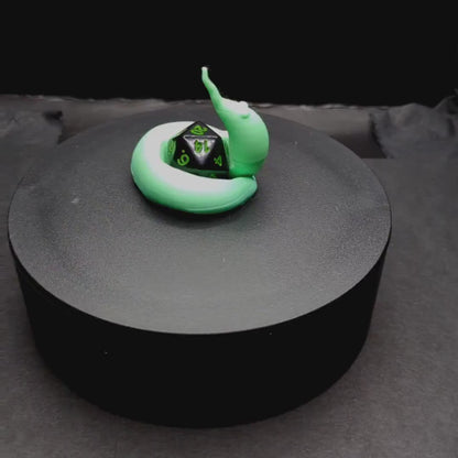 Worm on a String D20 Guardian, 3D Printed D20 Holder, Life Counter, TTRPG Accessory, RPG and Board Game Gift, Dice Display, Valentines Gift